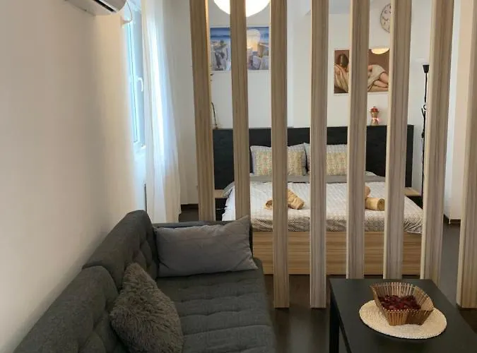 Cata Appartement Boekarest